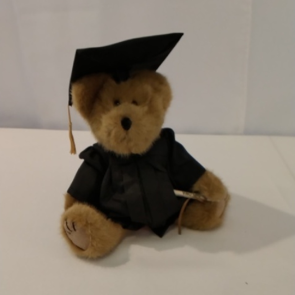 Boyds Bears Graduate Teddy in Black and Tan